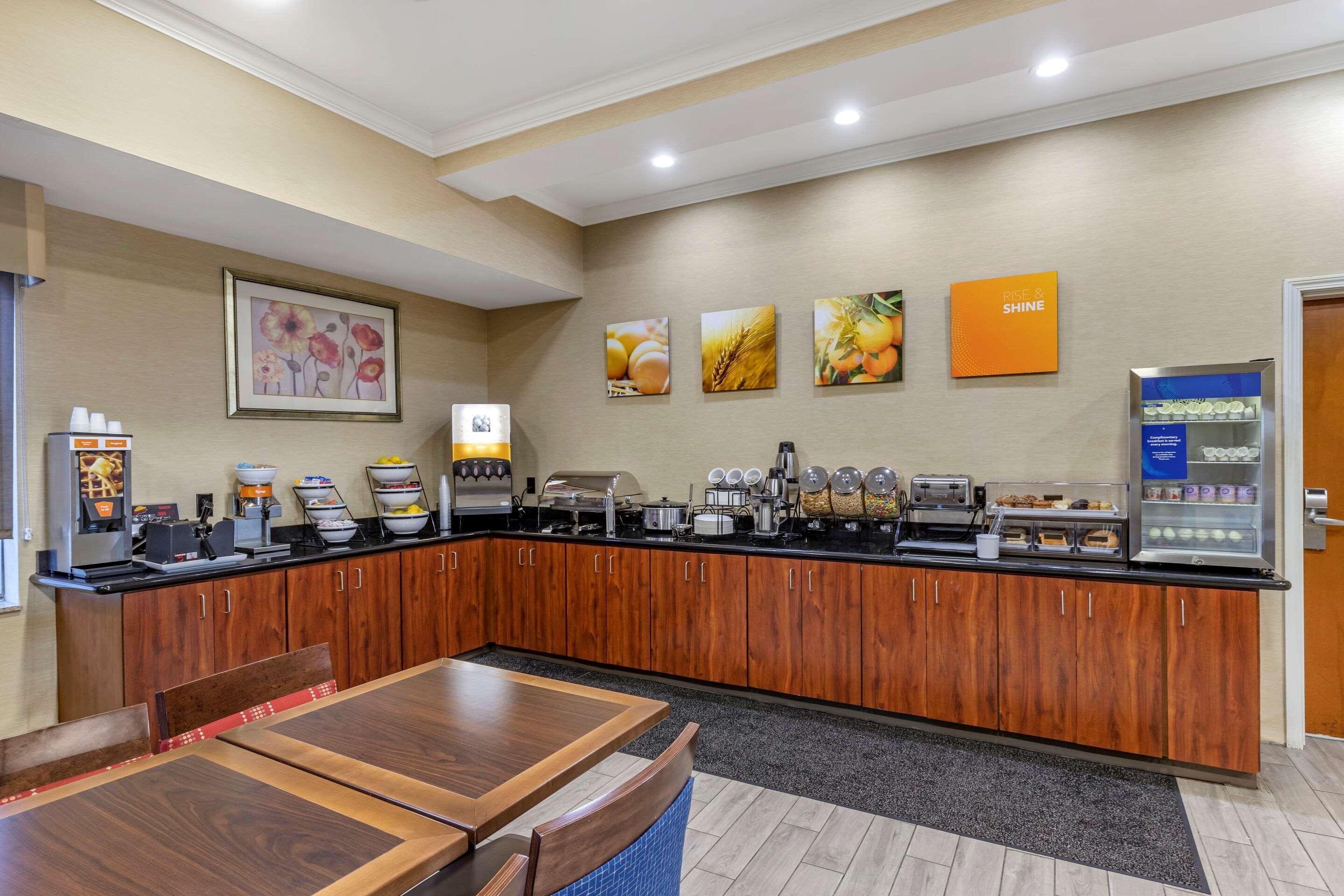 Comfort Inn & Suites Orangeburg Eksteriør bilde